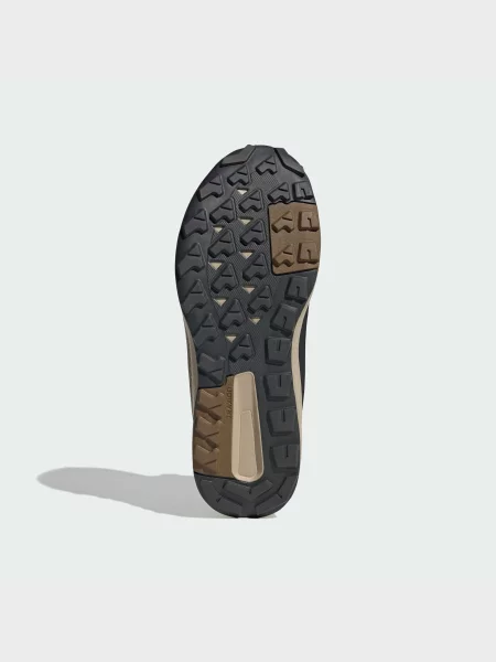 Ботинки Adidas коричневые
