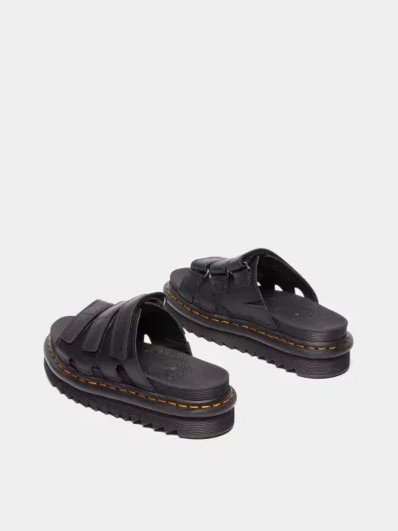 Кожаные шлепанцы Dr. Martens черные