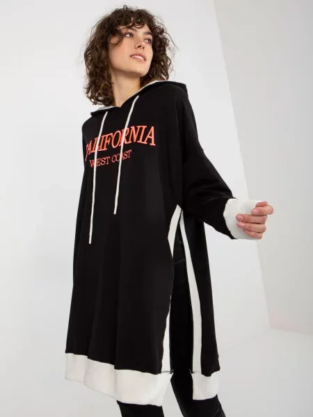 Hanorac cu glugă Fashionhunters cu inscripții negru