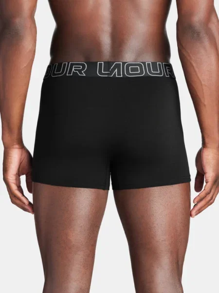 Шорти Under Armour черно