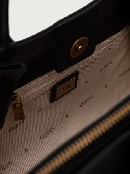 Кожаная сумка Guess
