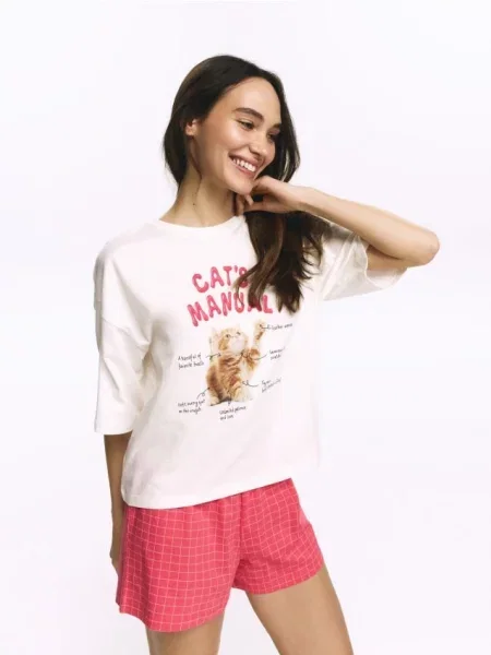 Reserved Set pijama din două piese cu imprimeu roz-aprins roz