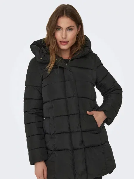 Зимова куртка Only LINA PUFFER COAT чорний