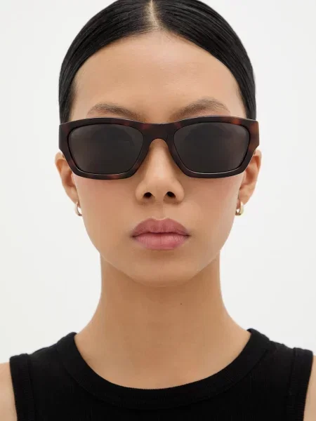 Солнцезащитные очки Jacquemus коричневые