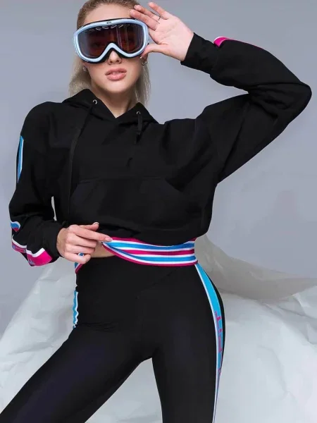 Женское спортивное худи чорна