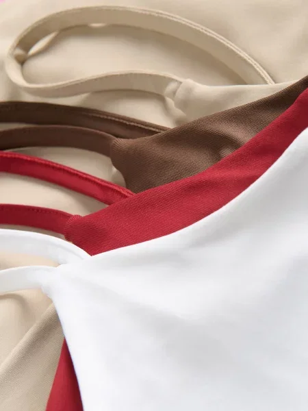 Топ Reserved красный