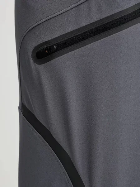 Sportnadrág Under Armour szürke