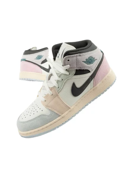 Pantofi Nike roz