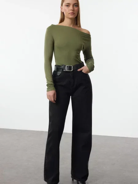 Trendyol Khaki Plain Premium Soft Fabric Fitted/Fits the Body Boat Neck Knitted Blouse