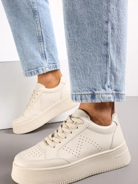 Sneakerși cu Perforatie pe Platforma Treresa bej