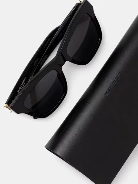 Солнцезащитные очки Saint Laurent