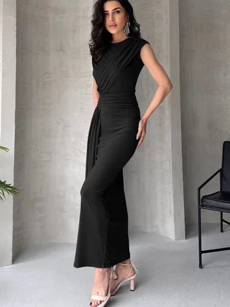 Trendyol Večernja haljina crna