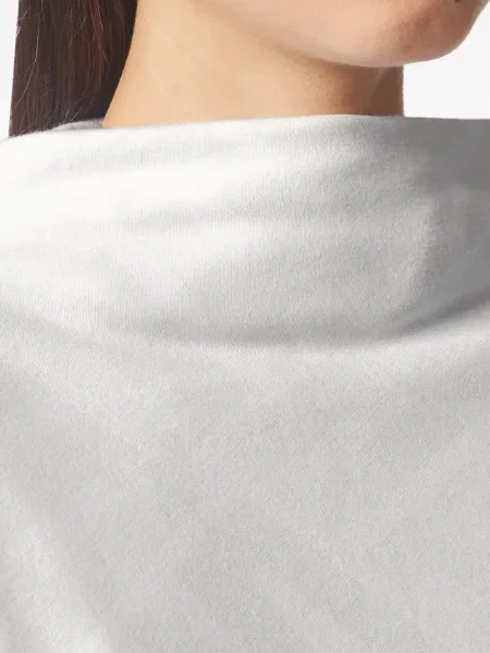 Legginsy Adidas do biegania z nadrukiem z dekoltem w serek czerwone