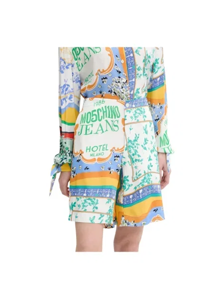 Szorty Moschino