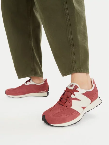 New Balance Сникърси розов