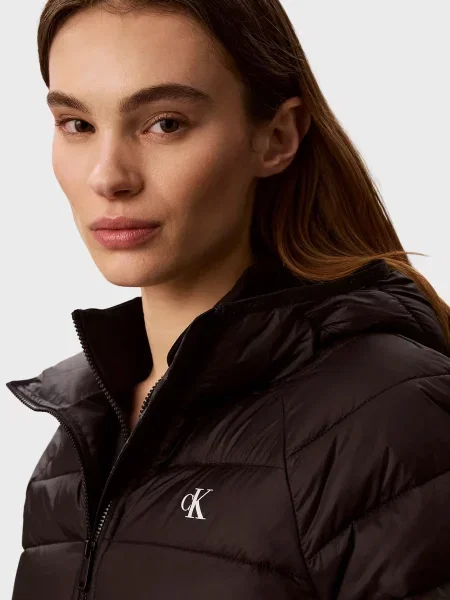 Компактна джинсова куртка Calvin Klein Jeans чорна
