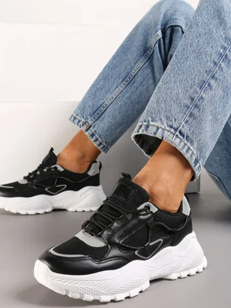 Sneakers Negru-Gri pe Talpă Embosată cu Șiret în Jurul Călcâiului negru