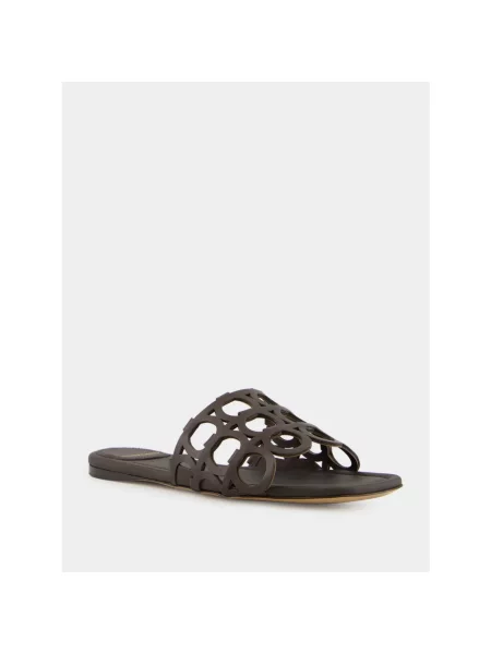 Klapki Ferragamo skórzane brązowe