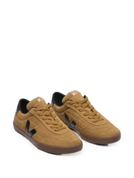 Sneakerși Veja din piele de căprioară maro