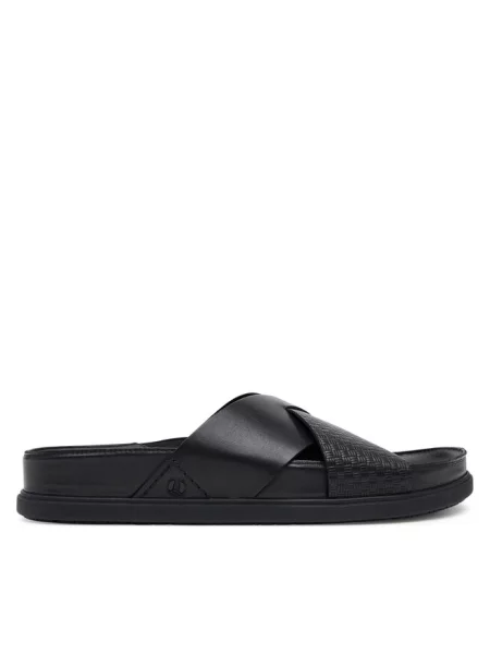 Klapki Clarks czarne