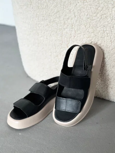 Шкіряні Сандалії INNOE чорний