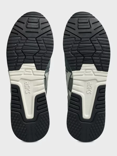 Класичні кросівки Asics зелені