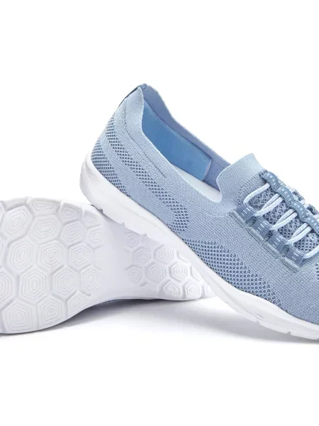 LASCANA Slip-on obuv svetlomodrá