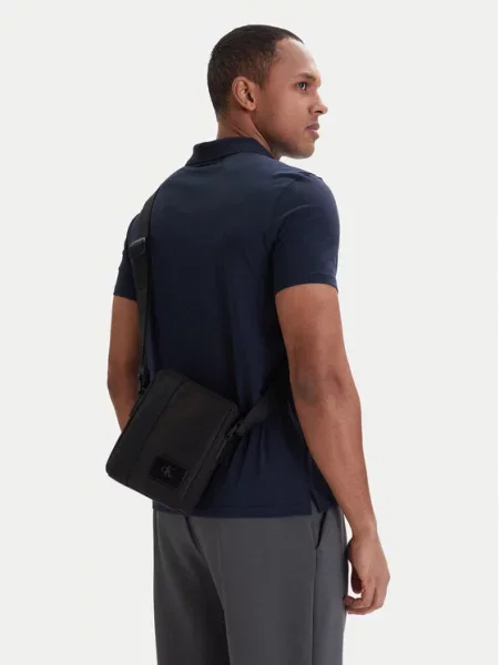 Платно чанта Calvin Klein черно