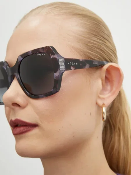 Vogue napszemüveg fekete