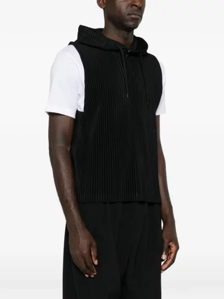Елек Homme Plissé Issey Miyake с качулка черно