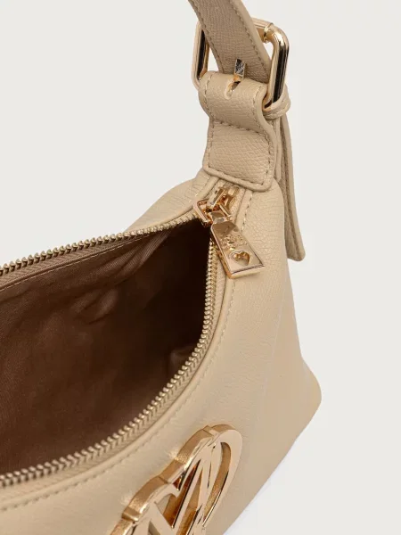 Кожаная сумка Love Moschino