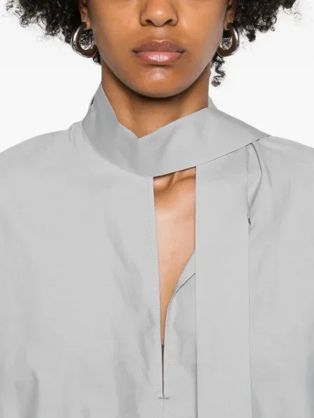 Top Lemaire cu decolteu în V albastru