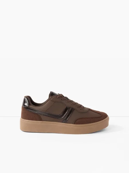 Sneakersy na platformie w stylu retro brązowe