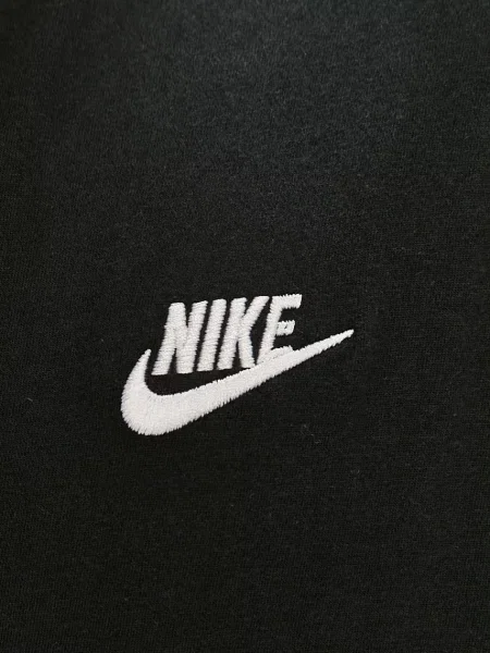 Nike Sportswear лонгслів