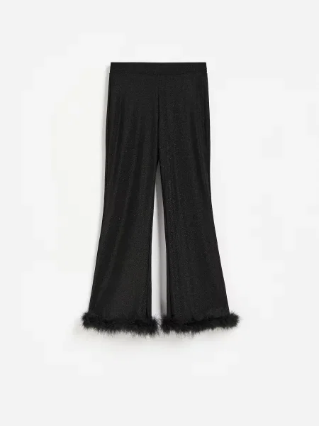 Reserved Pantaloni evazați lucioși negru