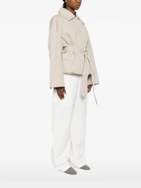 Яке Viktoria Chan