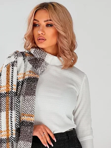 Водолазка LadyLike білий