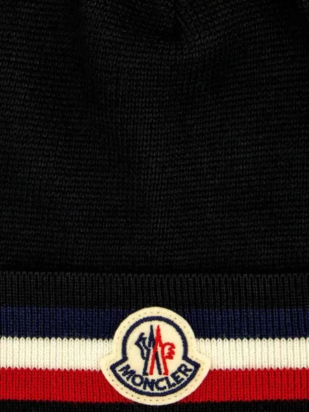 Căciulă Moncler de lână negru