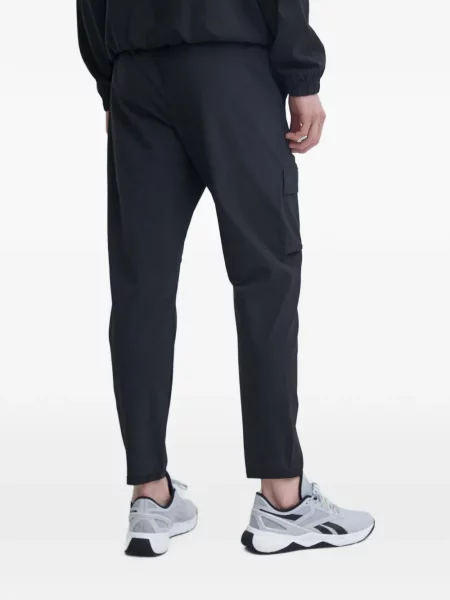 Pantaloni cargo Reebok cu autograf negru