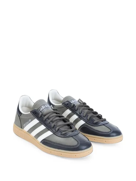 Sneakerși Adidas Superstar cu șireturi din dantelă maro
