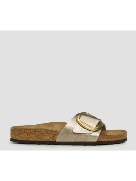 Klapki Birkenstock zamszowe na sprzączkę brązowe