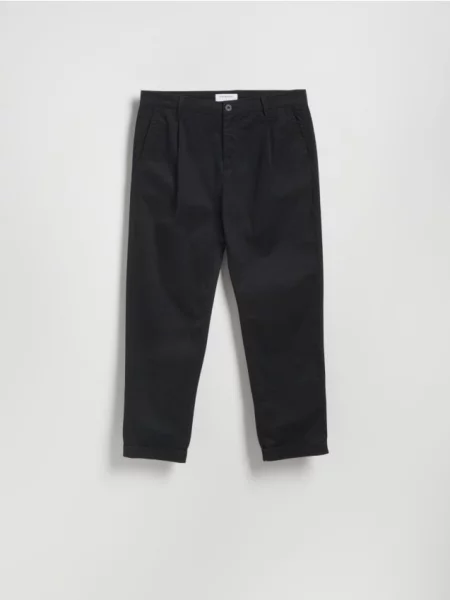 Reserved Pantaloni chino cu croi carrot negru