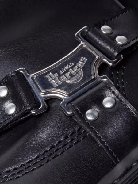 Botine Dr. Martens cu platformă cu cataramă negru