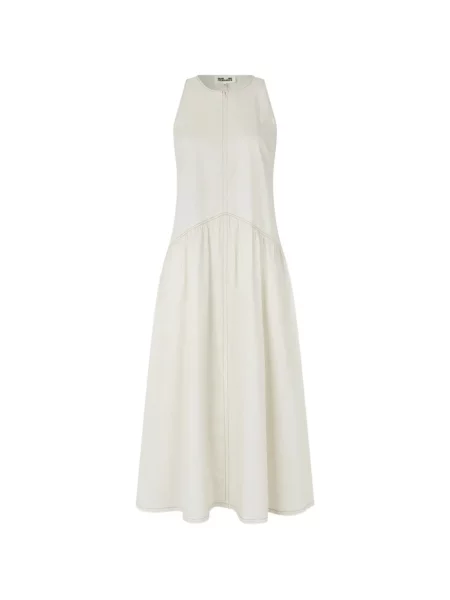 Rochie Baum Und Pferdgarten de costum alb