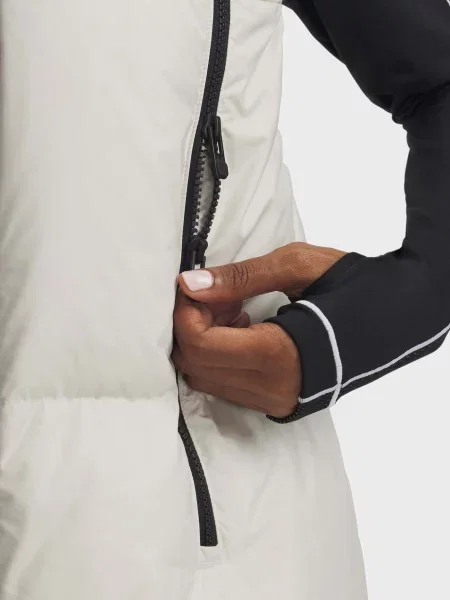 Пуховий жилет Under Armour білий