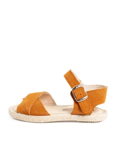 Pisamonas Sandály velbloudí