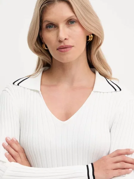 Легкий свитер Pinko белый