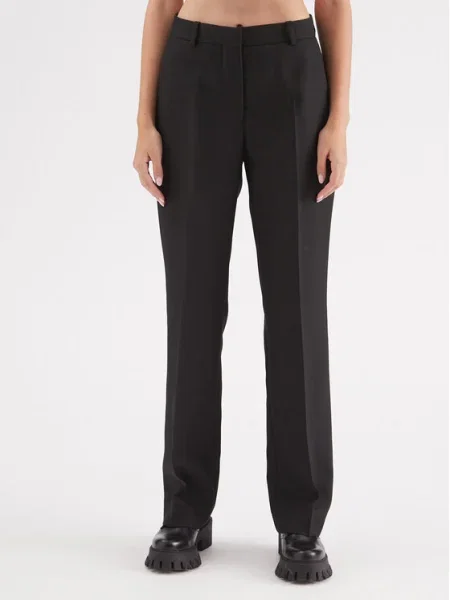 Calvin Klein Szövet nadrág Essential Slim Fit fekete