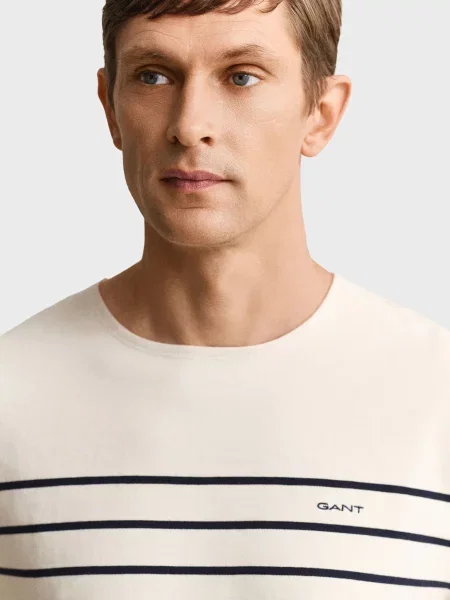 Футболка Gant в полоску белая