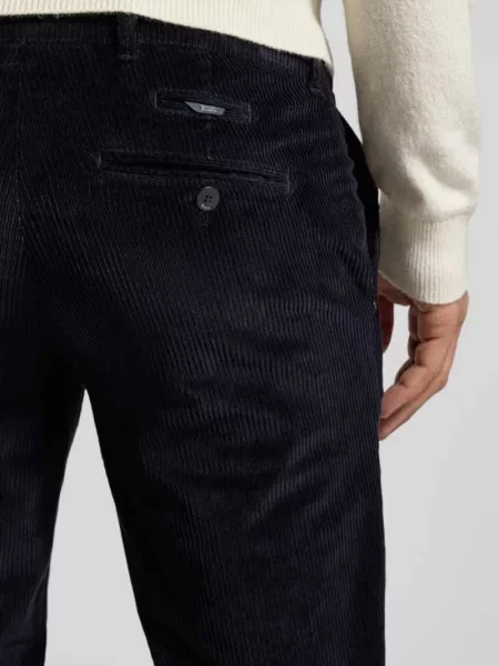 Spodnie sztruksowe o kroju slim fit z z tyłu model ‘Fabio’ Brax granatowe